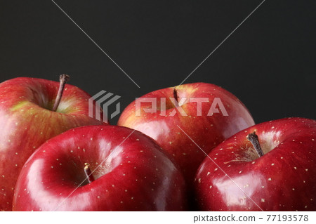 Apple (Fuji), black background Apple (Fuji), black background 77193578