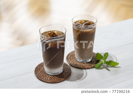 Ice cafe latte ice coffee Ice cafe latte ice coffee 77198216