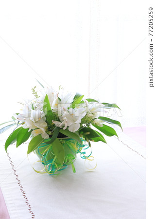 水和白花 77205259