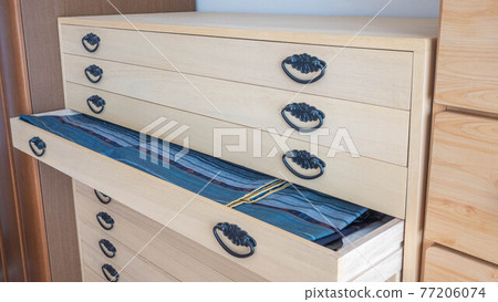 Japanese furniture | Paulownia dance, paulownia chest, kimono storage image Japanese furniture | Paulownia dance, paulownia chest, kimono storage image 77206074