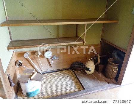 帶茶具的日式房間 帶茶具的日式房間 77210647