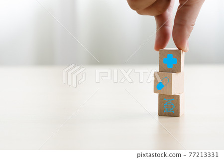 medical and Health choosing feedback rating happy good to review experience care 77213331