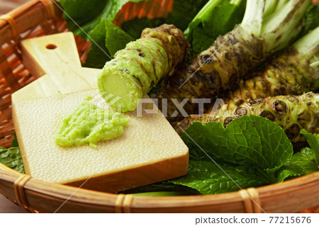 磨碎的芥末 磨碎的芥末 77215676