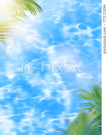 閃閃發光的水和棕櫚葉-有多種變化 77215894