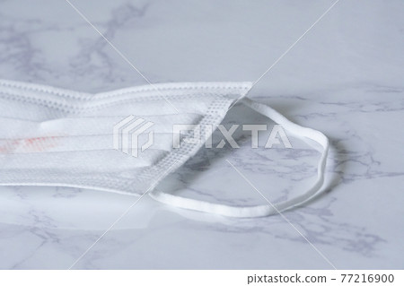 帶嘴唇的無紡布面膜 77216900