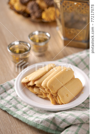 kue lidah kucing or katte tong biscuit. islamic cookies biscuit for eid mubarak kue lidah kucing or katte tong biscuit. islamic cookies biscuit for eid mubarak 77217078