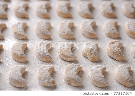 kue putri salju. islamic cookies biscuit for eid mubarak 77217104