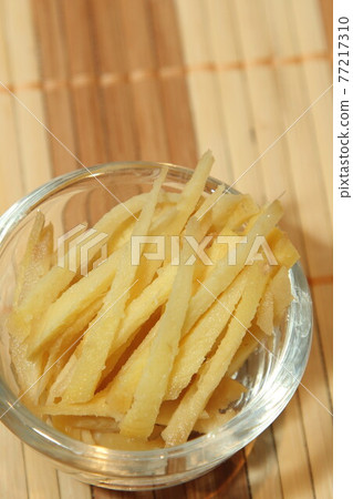 Needle ginger 77217310