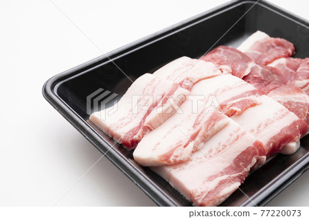 Black pork thighs and ribs from Kagoshima prefecture 77220073