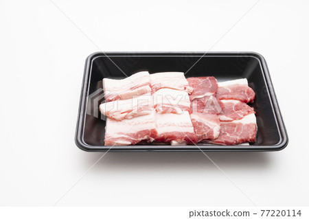 Black pork thighs and ribs from Kagoshima prefecture 77220114