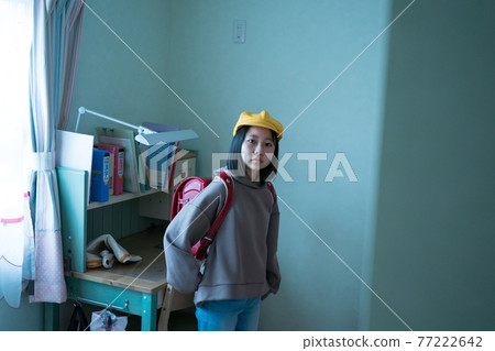 younger, girl, young girl 77222642