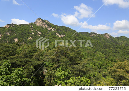 Bukhansan. National Park. Bohyeonbong. Hyeongjebong. Pyeongchang-dong Bukhansan. National Park. Bohyeonbong. Hyeongjebong. Pyeongchang-dong 77223733