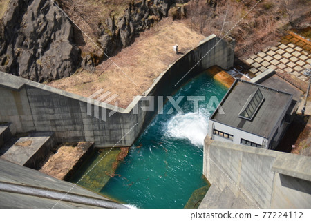 Soda of water stored in Lake Shoryu Soda of water stored in Lake Shoryu 77224112