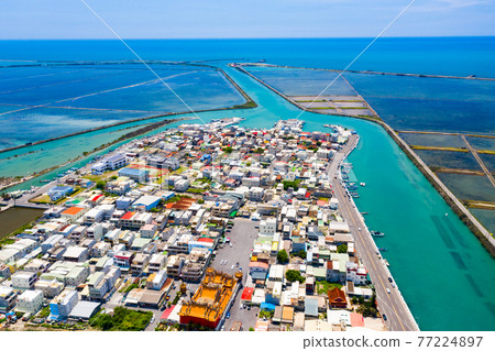 臺灣台南將軍區青鯤鯓扇形鹽田Tainan Yantian, Asia, Taiwan 臺灣台南將軍區青鯤鯓扇形鹽田Tainan Yantian, Asia, Taiwan 77224897