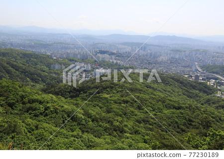 Bukhansan. National Park. Bohyeonbong. Hyeongjebong. Pyeongchang-dong Bukhansan. National Park. Bohyeonbong. Hyeongjebong. Pyeongchang-dong 77230189