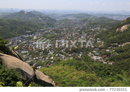 Bukhansan. National Park. Bohyeonbong. Hyeongjebong. Pyeongchang-dong. Jeongneunggol 77230331