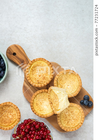 Egg Custard Tart, traditional English, Portuguese, Chinese desse Egg Custard Tart, traditional English, Portuguese, Chinese desse 77231724