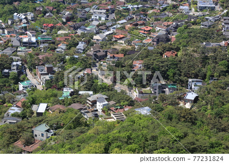 National Park. Bukhansan. Green. Cheongsu Temple in Pyeongchang-dong. Hyeongjebong Peak National Park. Bukhansan. Green. Cheongsu Temple in Pyeongchang-dong. Hyeongjebong Peak 77231824