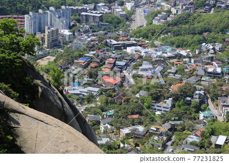 National Park. Bukhansan. Green. Cheongsu Temple in Pyeongchang-dong. Hyeongjebong Peak National Park. Bukhansan. Green. Cheongsu Temple in Pyeongchang-dong. Hyeongjebong Peak 77231825