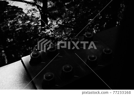 Steel frame and bolt (monochrome) Steel frame and bolt (monochrome) 77233168
