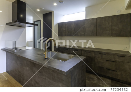 Newly built face-to-face kitchen Newly built face-to-face kitchen 77234582