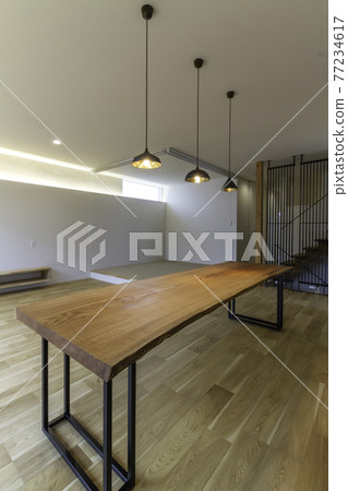 生活用餐 77234617