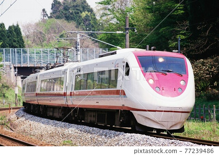 Limited express Hakutaka of 681 series 2000 series going on the Hokuriku main line Limited express Hakutaka of 681 series 2000 series going on the Hokuriku main line 77239486