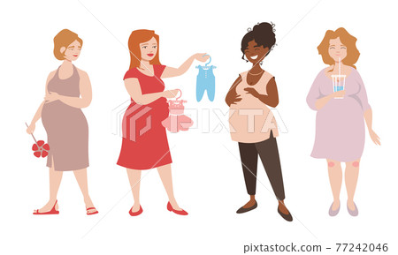 Group of Four Friendly Happy Pregnant Women 77242046