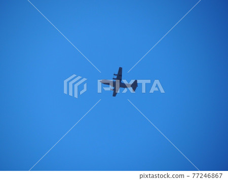 Military aircraft 77246867