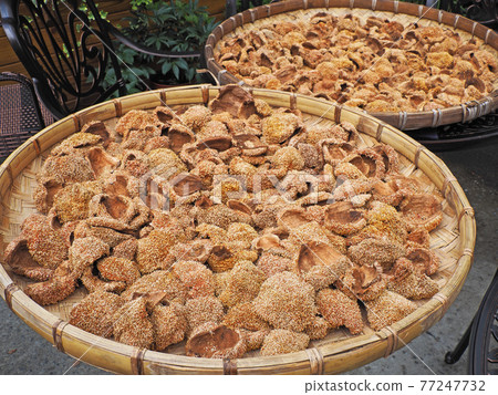 Dried jelly fig 77247732