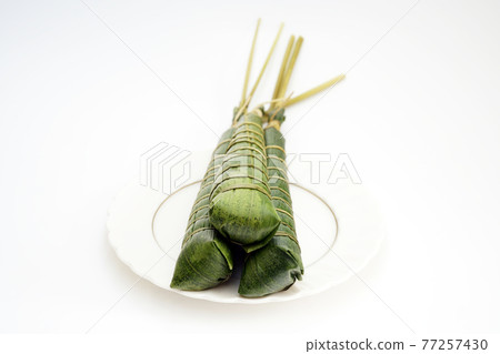 三 chimaki 白色背景 三 chimaki 白色背景 77257430