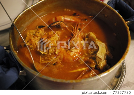 Seafood risotto 77257780