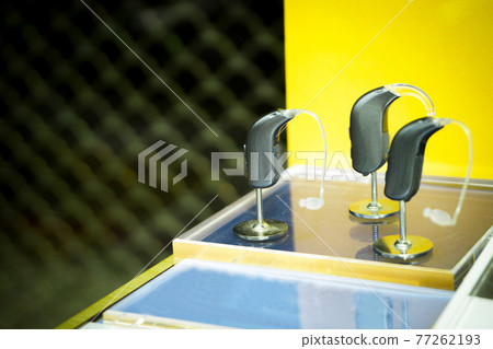 Hearing aids for deaf people 77262193