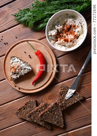 Red hot pepper, rye bread and cottage cheese pasty 77272696