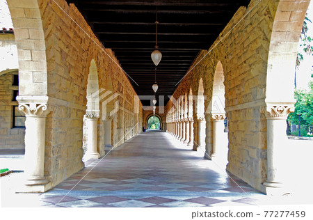 美國加利福尼亞州斯坦福大學校園風光拱形走廊 77277459