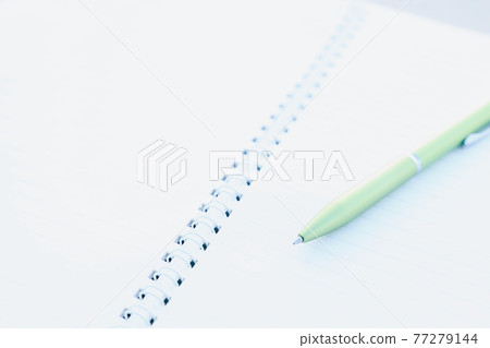 Ballpoint pen and note 77279144