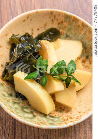 煮筍和紫菜 77279408