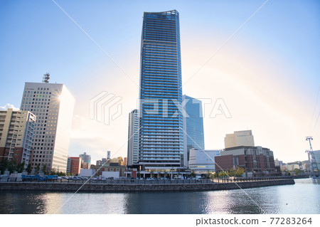[神奈川縣] 1月·橫濱港未來附近的城市景觀 77283264