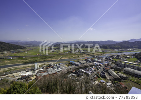 Kawahara Castle, Tottori City, Tottori Prefecture, overlooking the direction of Yazu Town Kawahara Castle, Tottori City, Tottori Prefecture, overlooking the direction of Yazu Town 77285858