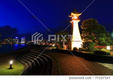 [Shimane Prefecture] Night view of the large lanterns of Aoyagiro (Lake Shinji, Shirakata Park) 77287167