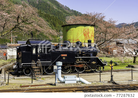 Wakasa Station C12 and water tower Wakasa Town, Yazu District, Tottori Prefecture Wakasa Station C12 and water tower Wakasa Town, Yazu District, Tottori Prefecture 77287632