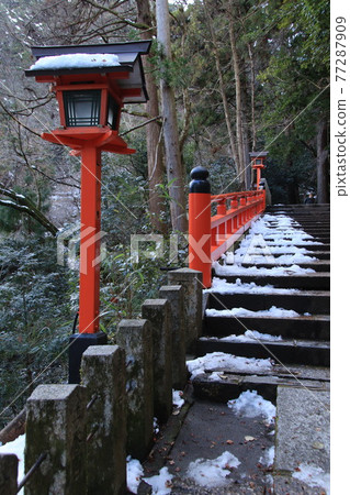 下雪的方法紅燈籠 下雪的方法紅燈籠 77287909