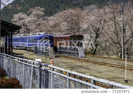 Wakasa Station Vehicle Wakasa Town, Yazu District, Tottori Prefecture 77287971