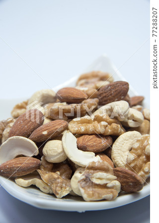 Ingredients Various nut ingredients 77288207