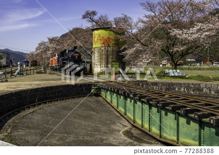 Wakasa Station Turntable Wakasa Town, Yazu District, Tottori Prefecture Wakasa Station Turntable Wakasa Town, Yazu District, Tottori Prefecture 77288388