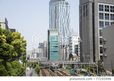 從鐵路橋上看東京澀谷的風景 77293996