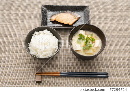 自製烤三文魚套餐 77294724