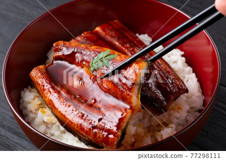 吃鰻魚碗 77298111