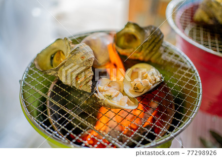 燒烤,頭巾殼,蛤蜊 燒烤,頭巾殼,蛤蜊 77298926