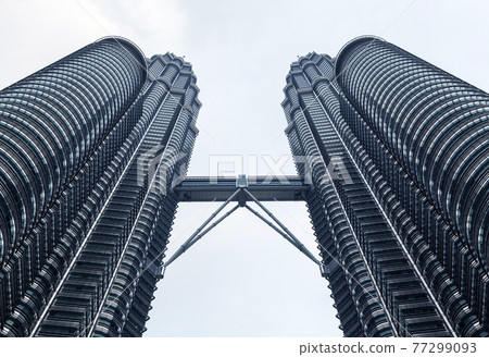 View of The Petronas Twin Towers in Kuala Lumpur, Malaysia. 77299093